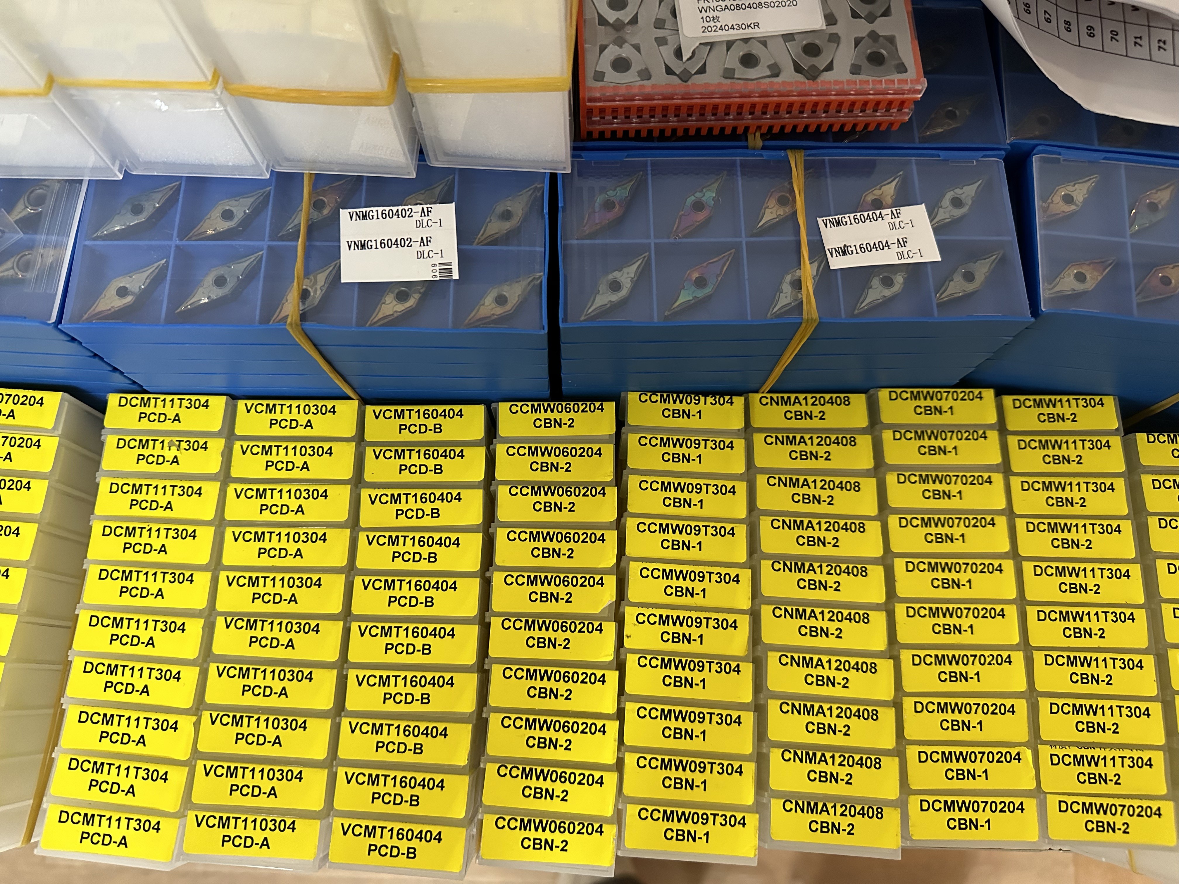 CBN CNC Insert WNMG080408 WNGA 080404 Wnmg 080412 WNMG080408 PCBN Lathe Cutter Turning Tool For Cutting Hardened Steel