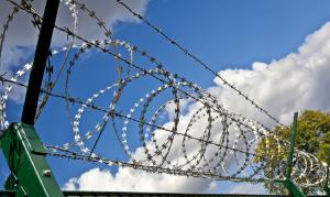 Wholesale Galvanised Barbed BTO 22 Razor Wire Rust Resistance Concertina Wire For Prison from china suppliers