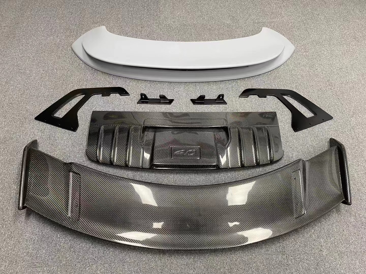 Carbon Fiber Spoiler for Porsche 911 992 Carbon Fiber Material 911 992 Upgraded GT3 Style Rear Spoiler