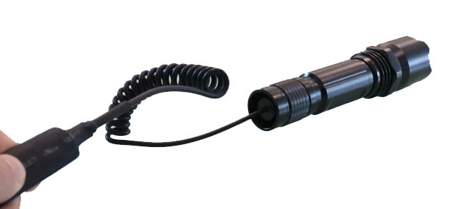 180Lm IPX7 18650 Rechargeable Tactical LED Flashlight Durable Mouse Tail Switch