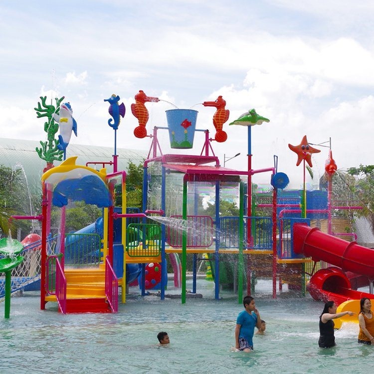 Water Park and Resort Equipment with Spiral Slide