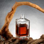 Upgrade Your Spirits Packaging with the Most Popular Style Embossed Whisky Glass