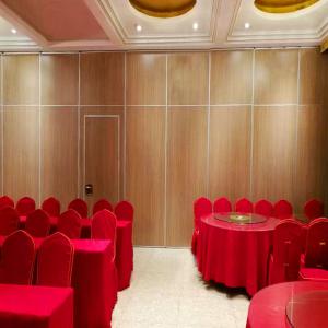 Wholesale Soundproof Room Divider Sliding Folding Movable Partitions Wall For Restaurant Hospital Gym from china suppliers