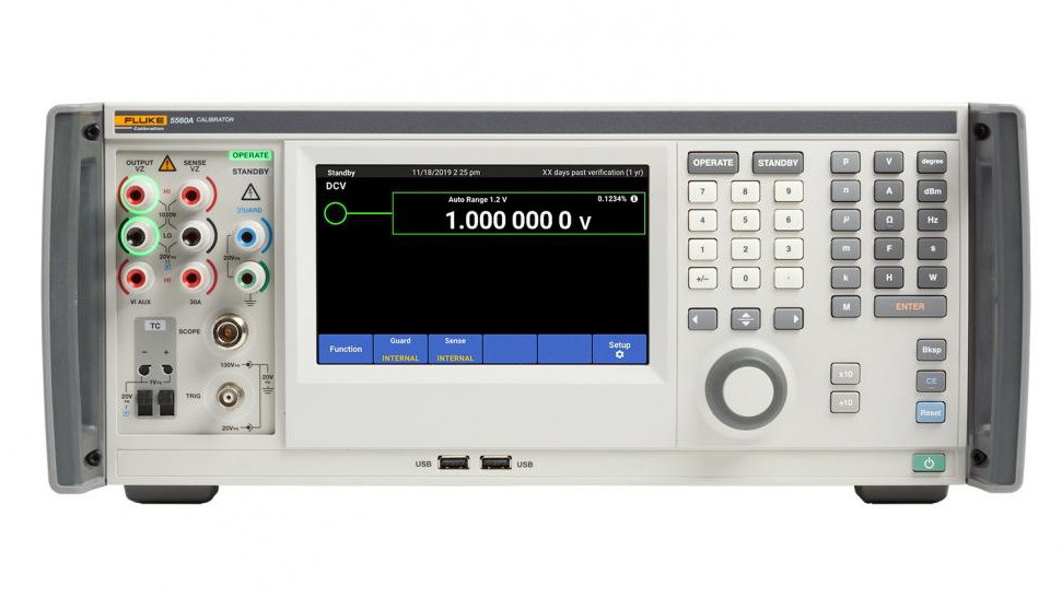 Industrial Fluke 5560A Multi Product Calibrator Benchtop 6.5 Digit Multimeters