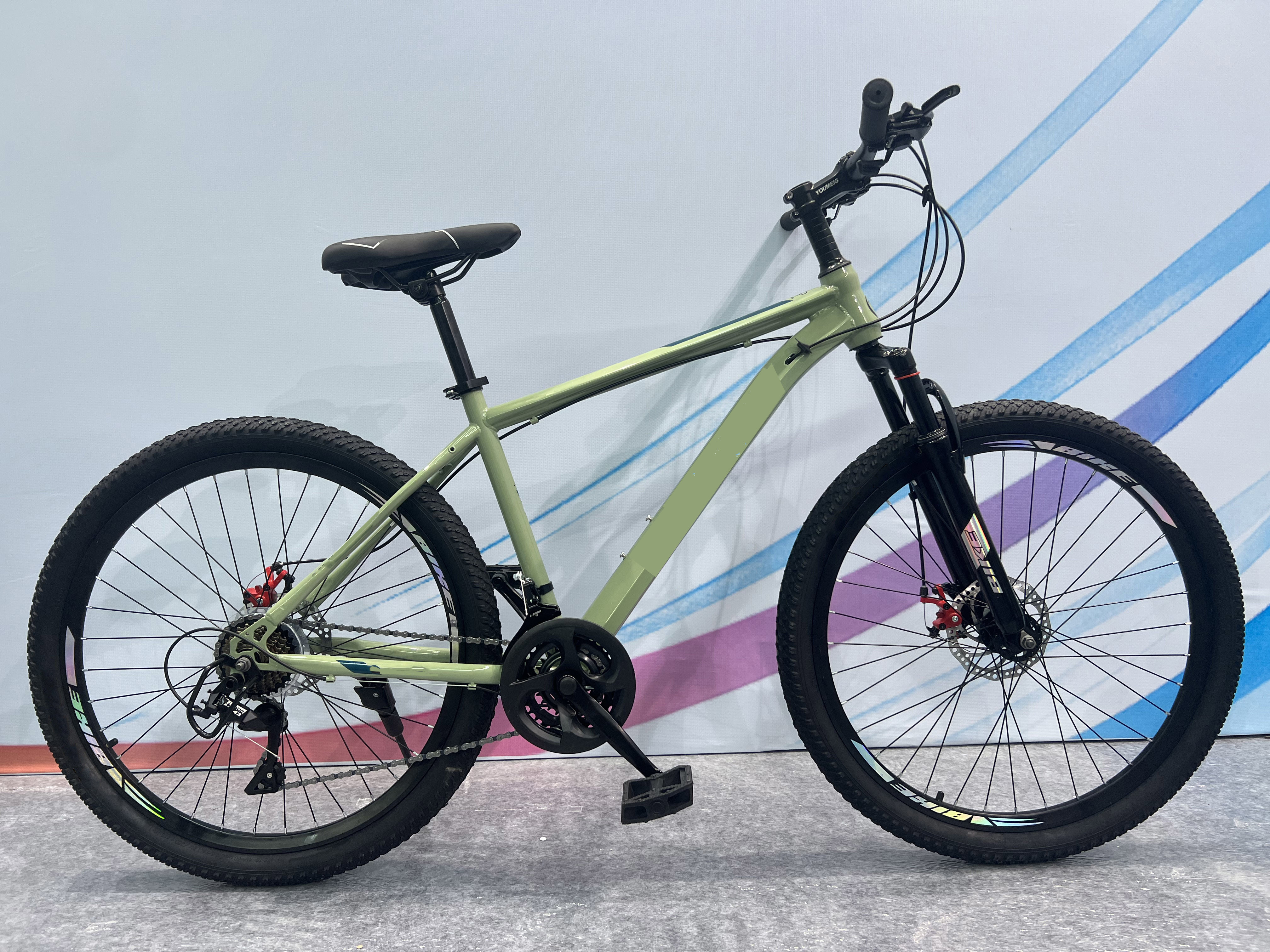 Customized MTB Mountain Bikes with Comfort Saddle and Aluminum Frame