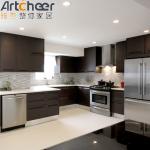Veneer Finish Dark Brown Kitchen Cabinets with Solid Wood Material and Handless