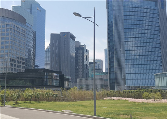 H13m Q235 Parking Lot Light Poles Singe / Double Arm Anti - Rust Design