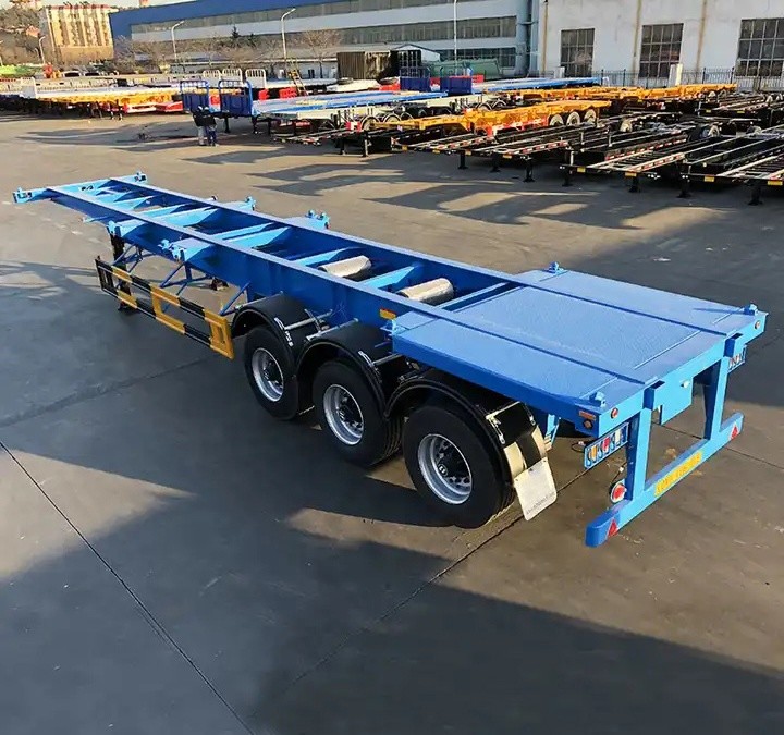 Carbon steel 12.5m Skeleton semi trailer 40ft Container Chassis truck trailer for sale