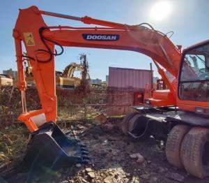 Wholesale Doosan Machines Used In Excavation DX140W Second Hand Diggers from china suppliers