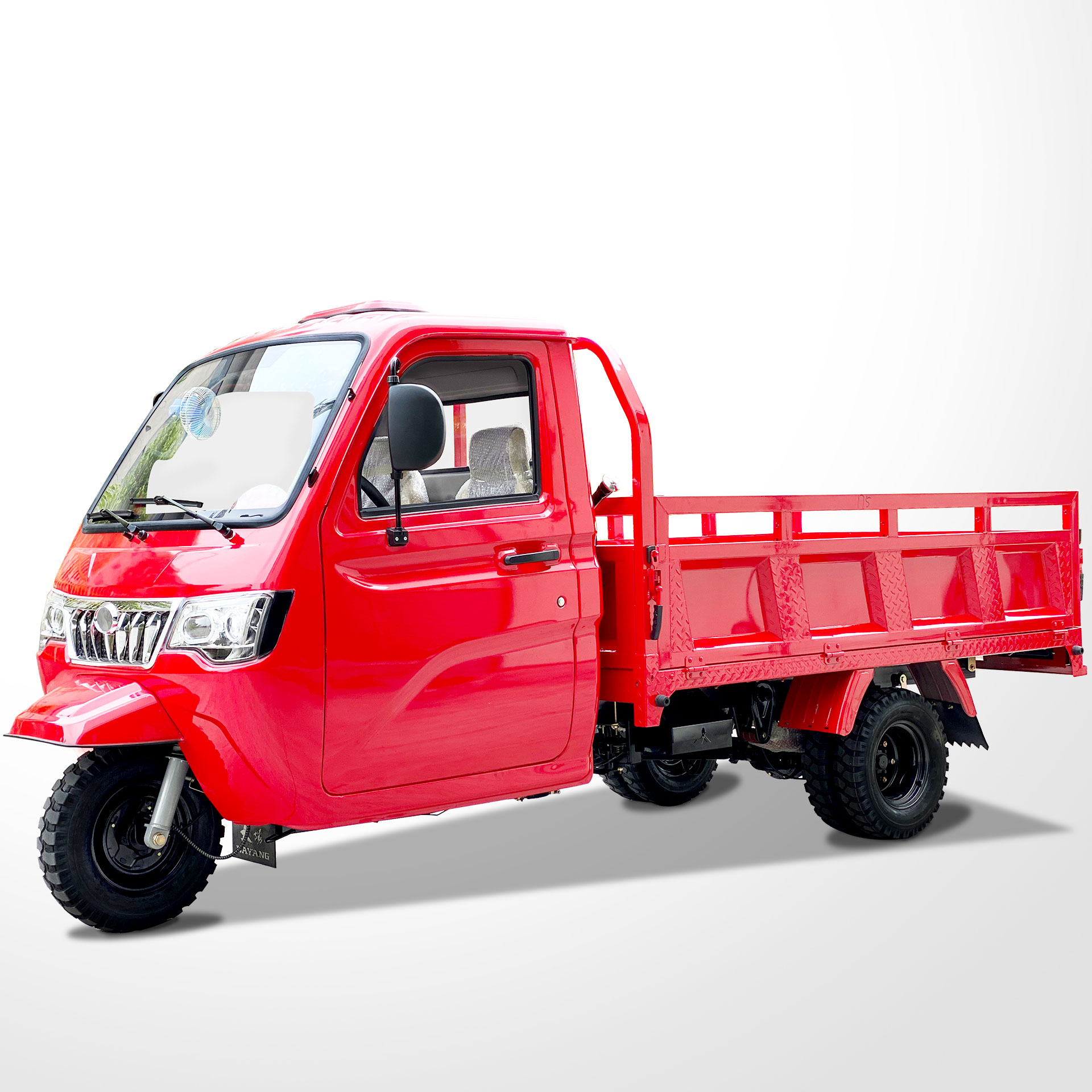 Motorized 2021 Type 250cc Water Cooling Closed Container Tricycle for Cargo 2000mm*1350mm