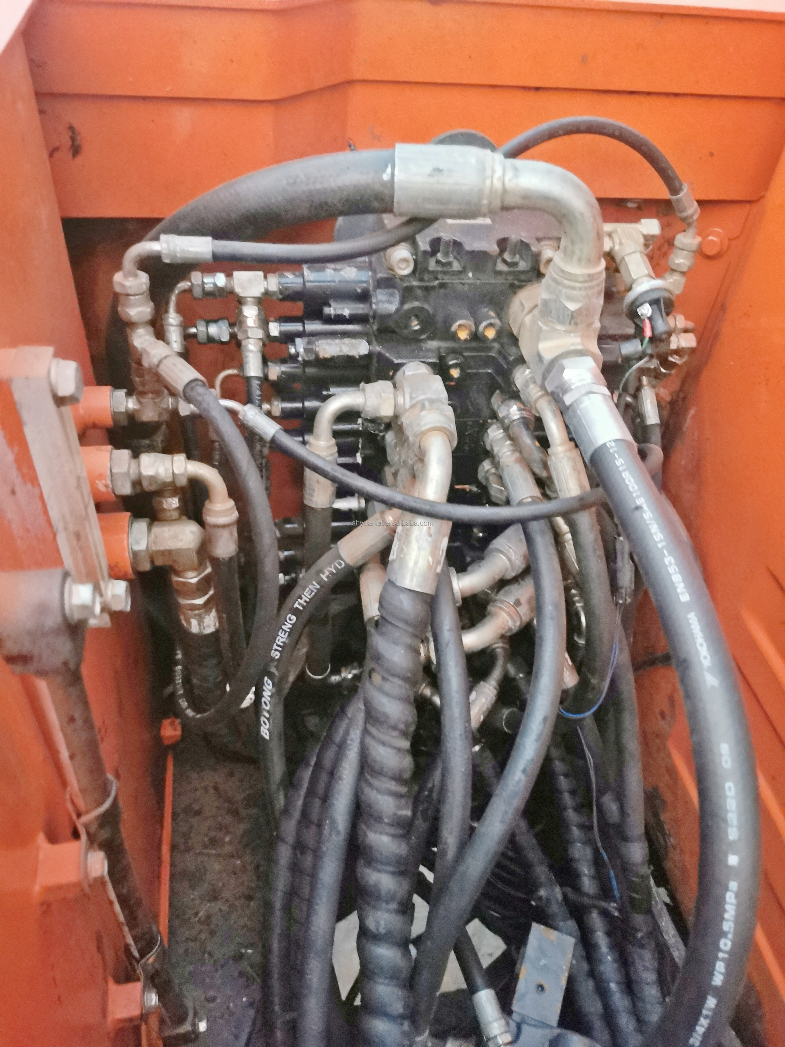 DOOSAN DX75 Excavator Energy-Saving and Affordable for Used Hand Crushing Requirements