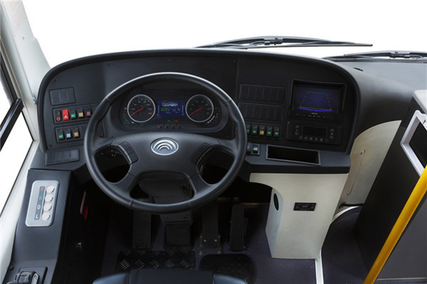 61-69 Seater Electric Coach Bus 132kW Electric Motor Coach