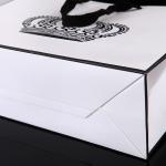 230GSM Shopping Holiday Gift White Custom Printed Paper Bags