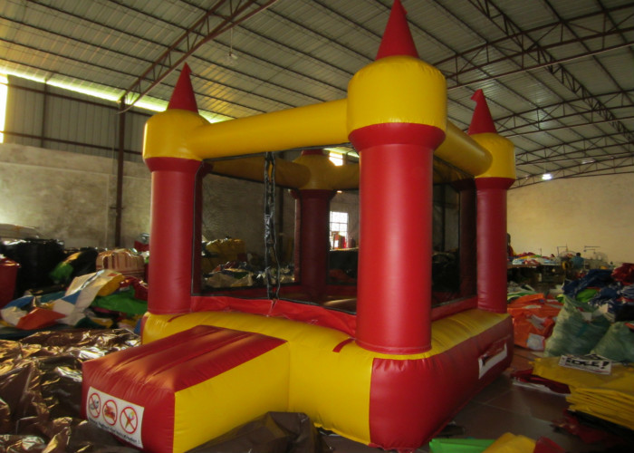 Red small inflatable jump castke house for kids under 7 years inflatable mini bouncer castle