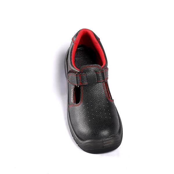 Black Low Cut Safety Shoes with Lace-up Closure and Steel Toe Protection