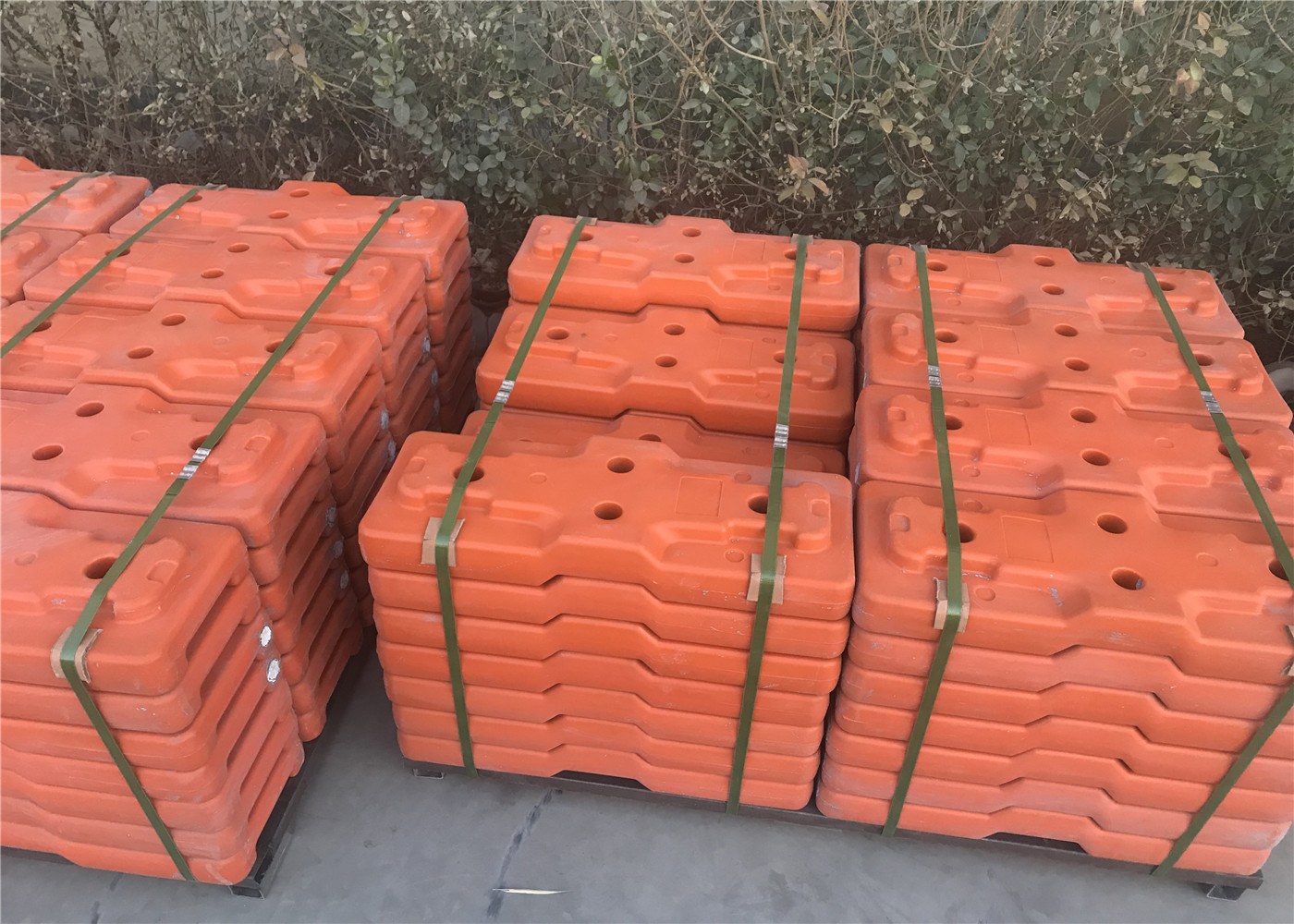 temp pool fence panels 1100mm*2300mm hot dipped galvanized in zinc pool with orange color base