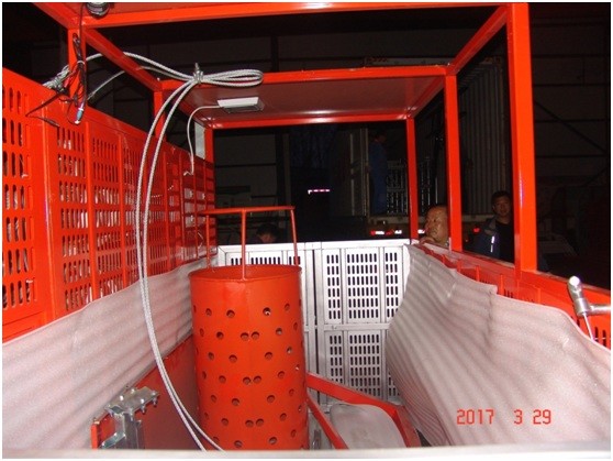 Inverter Control Building Material Hoist , 37kw Passenger Material Hoist