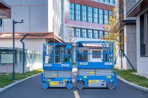Wholesale Customized Hydraulic Scissor Lift Car Equipment 10m 15m 20m Lifting Height from china suppliers