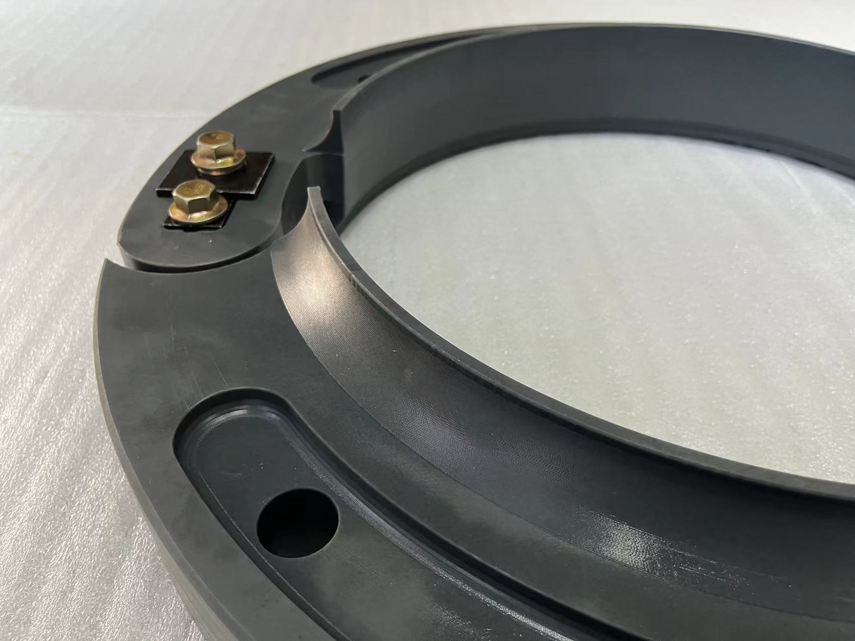 Modified Vehicle Run Flat Wheel Inserts Blowout Protection Military Run Flat Inserts