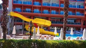 Wholesale Kids Water Playground Rides Water Fun Swimming Pool Wide Spiral Slide from china suppliers