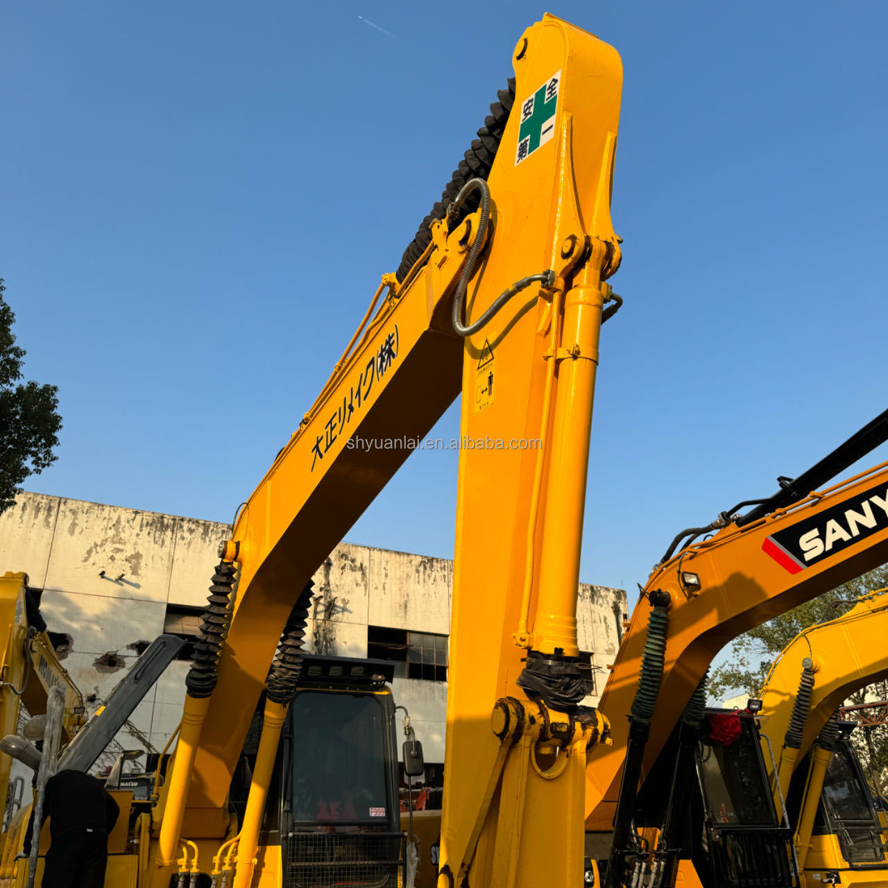 Second Hand Komatsu PC200 Excavator Original Hydraulic Pump and Cylinder for Crushing