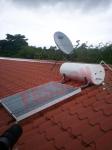 100L 150L White Tank Solar Powered Water Heater Blue Film Coating Solar