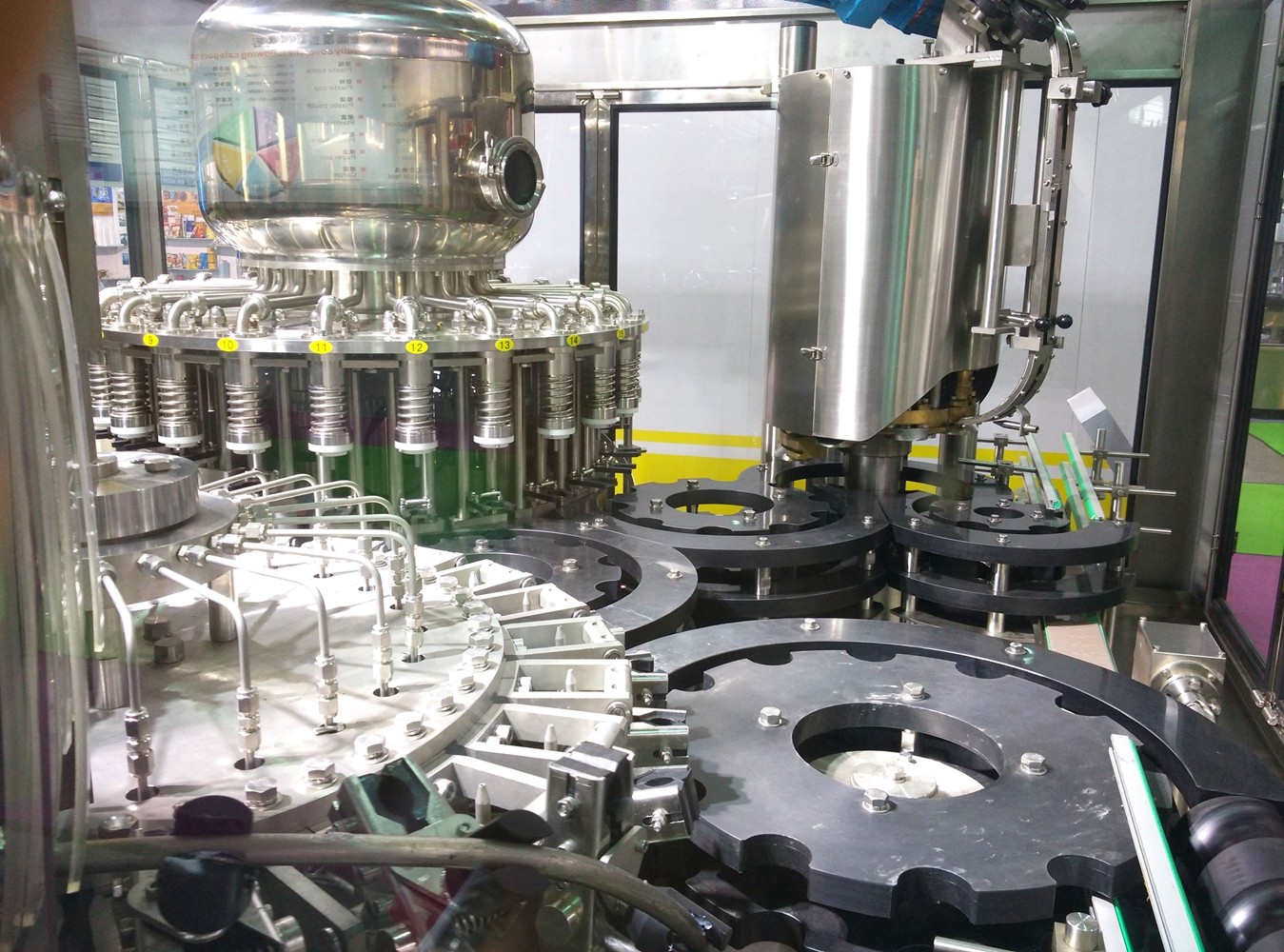 Full Automatic All In One 8000 Bph Glass Bottle Filling Machine