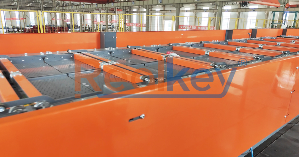 Handles Irregular Items Warehouse Parcel Sorter With Customized Tray Design