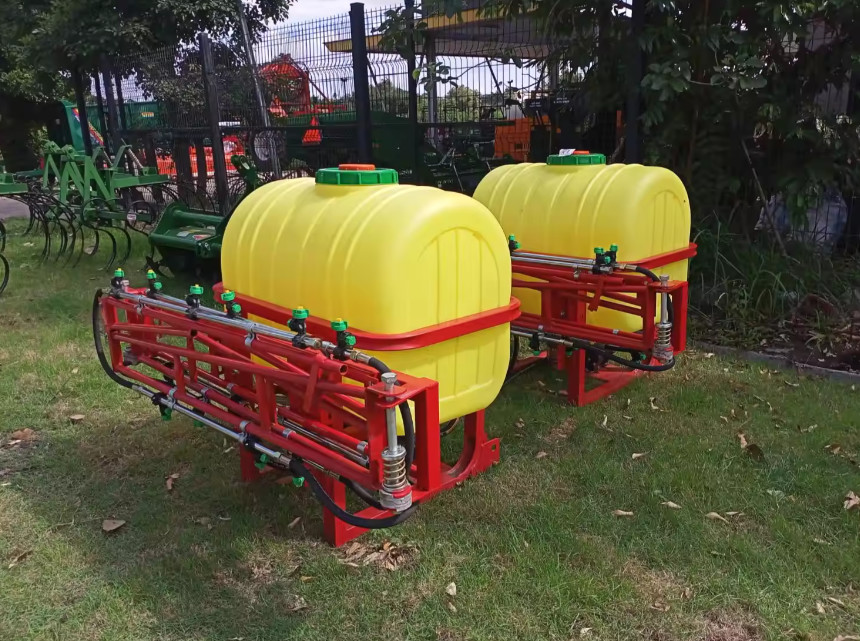 800L Diaphragm Pump Sprayer High Pressure Sprayers Farm Tractor Boom Sprayer
