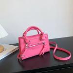 Sport Puffer Bag Trendy Fashion Quilted Duffel Travel Tennis Pickleball Tote Bag