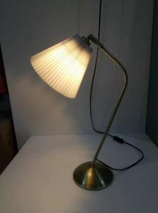 Wholesale Antique White Pleated Brass Swing Arm Desk Lamp H400 For Hotels from china suppliers