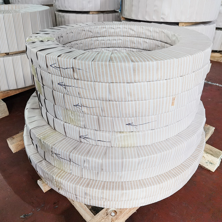 Polished Mirror Finish Cr Stainless Steel Coils Thickness 0.35mm 0.6mm