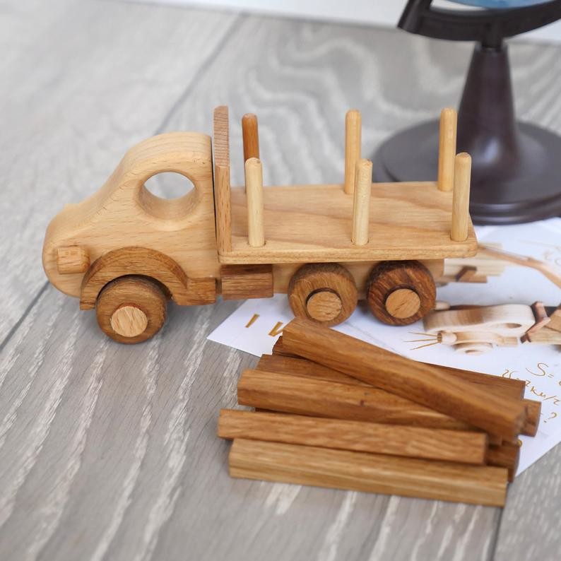 ISO9001 Handcrafted Small Wooden Boat Toy Powerboat Coastal Beach Themed