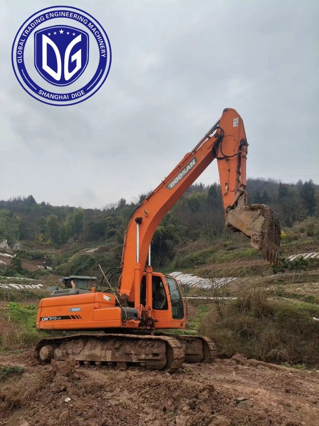 DX370LC 37 Ton Used Doosan Excavator Smooth Hydraulic Operation Hydraulic Machine