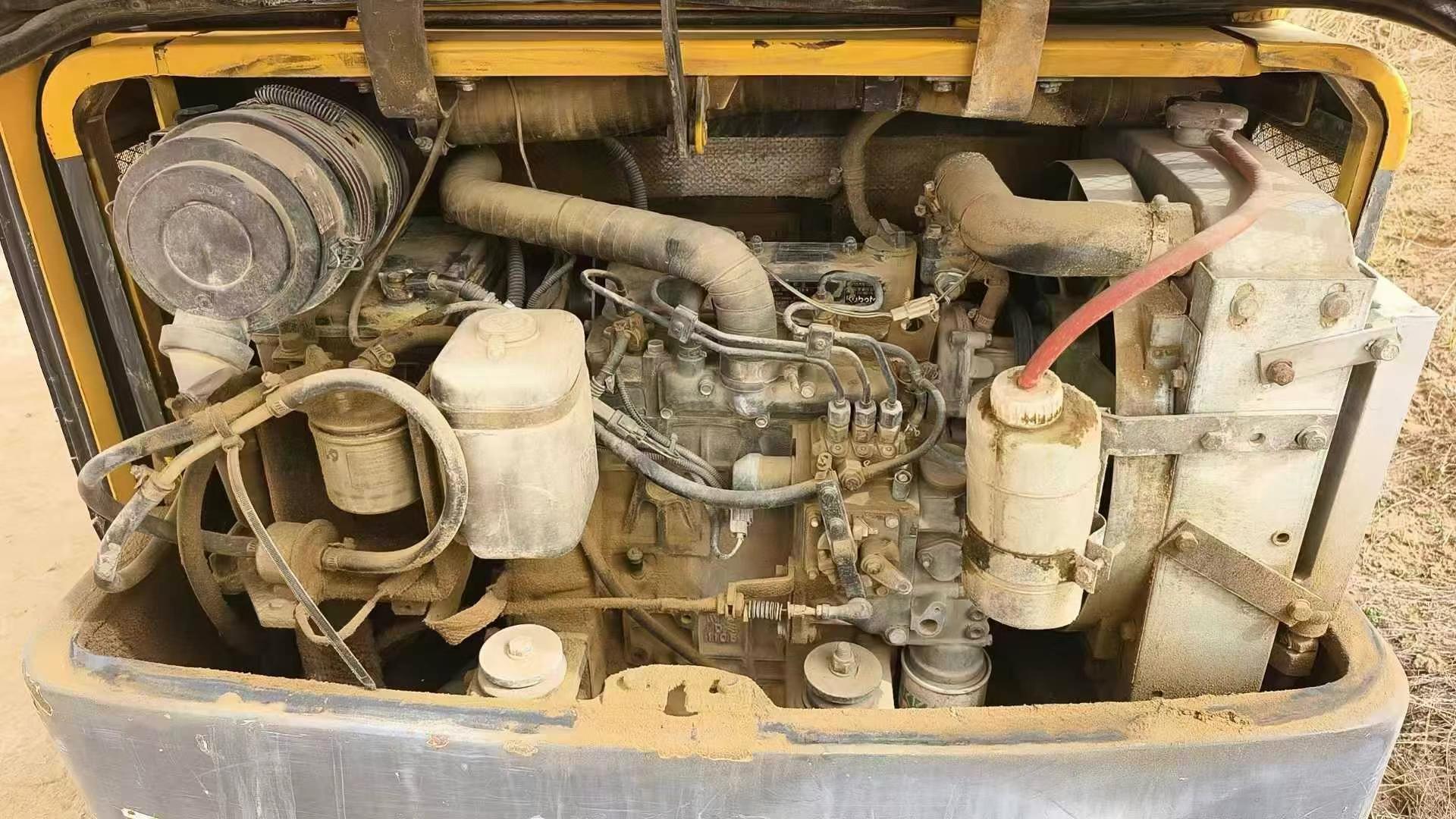 Used Excavator Yuchai YC18-8 Kubota Engine Construction Machinery