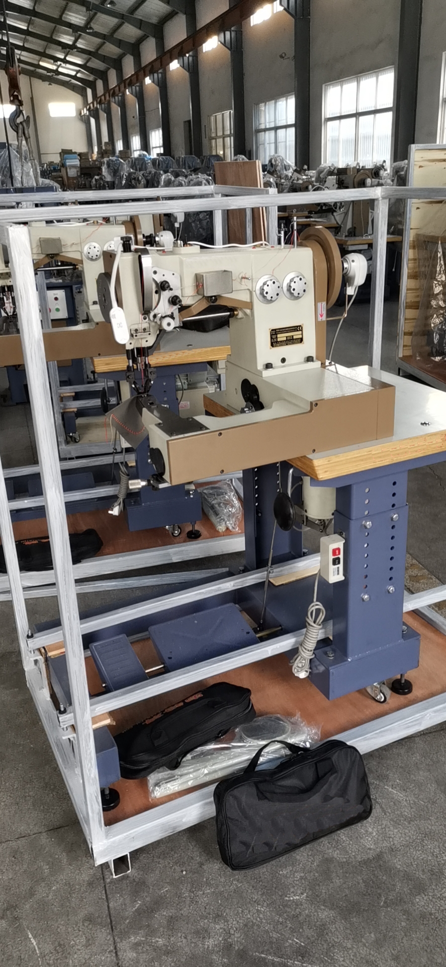 Multi Pattern Leather Shoe Stitching Machine Energy Efficient For Upper