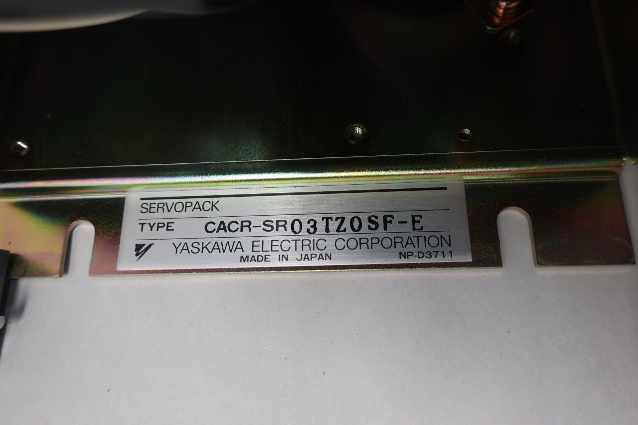 YASKAWA CACR-SR03TZ6SF-E CACR AC Servo Drive 0.3kW 15-bit Absolute Encoder