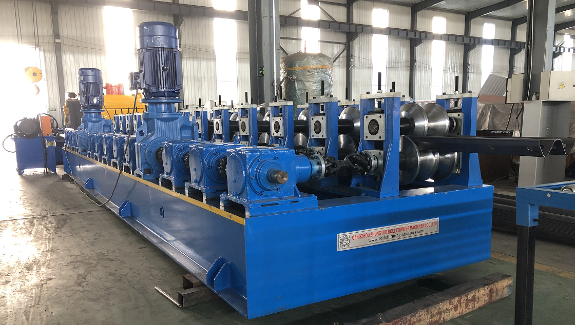 Two beam guardrail rolling forming machine 