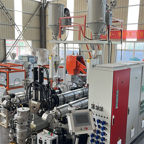Plastic Water Gas Oil Supply Pipe Tube Extrusion Production Line With 80KW Motor And Three Layers Pipe Mould