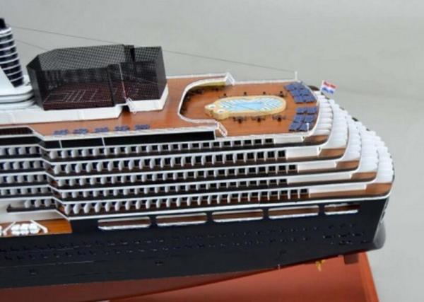 MS Zuiderdam Cruise Ship Models Ivory White Color For Outdoor Exhibition