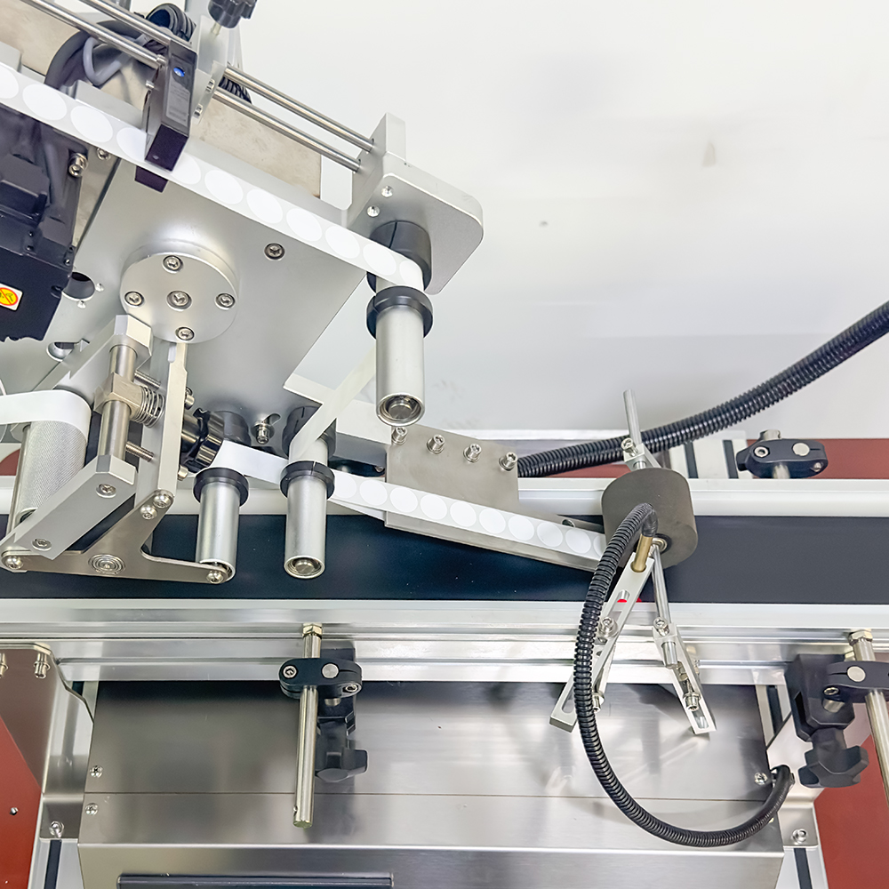 YIMU Desktop Automatic Labeling Machine For Flat Top And Bottom Plane
