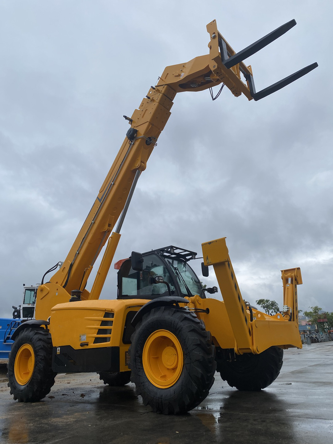 Smooth Construction with 4X4 Telescopic Handler Telescopic Boom Forklift