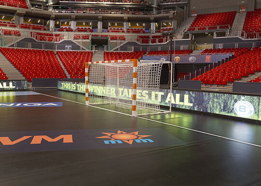 Ip65 Waterproof Perimeter Advertising Boards 12mm Pixel For Basketball Arena