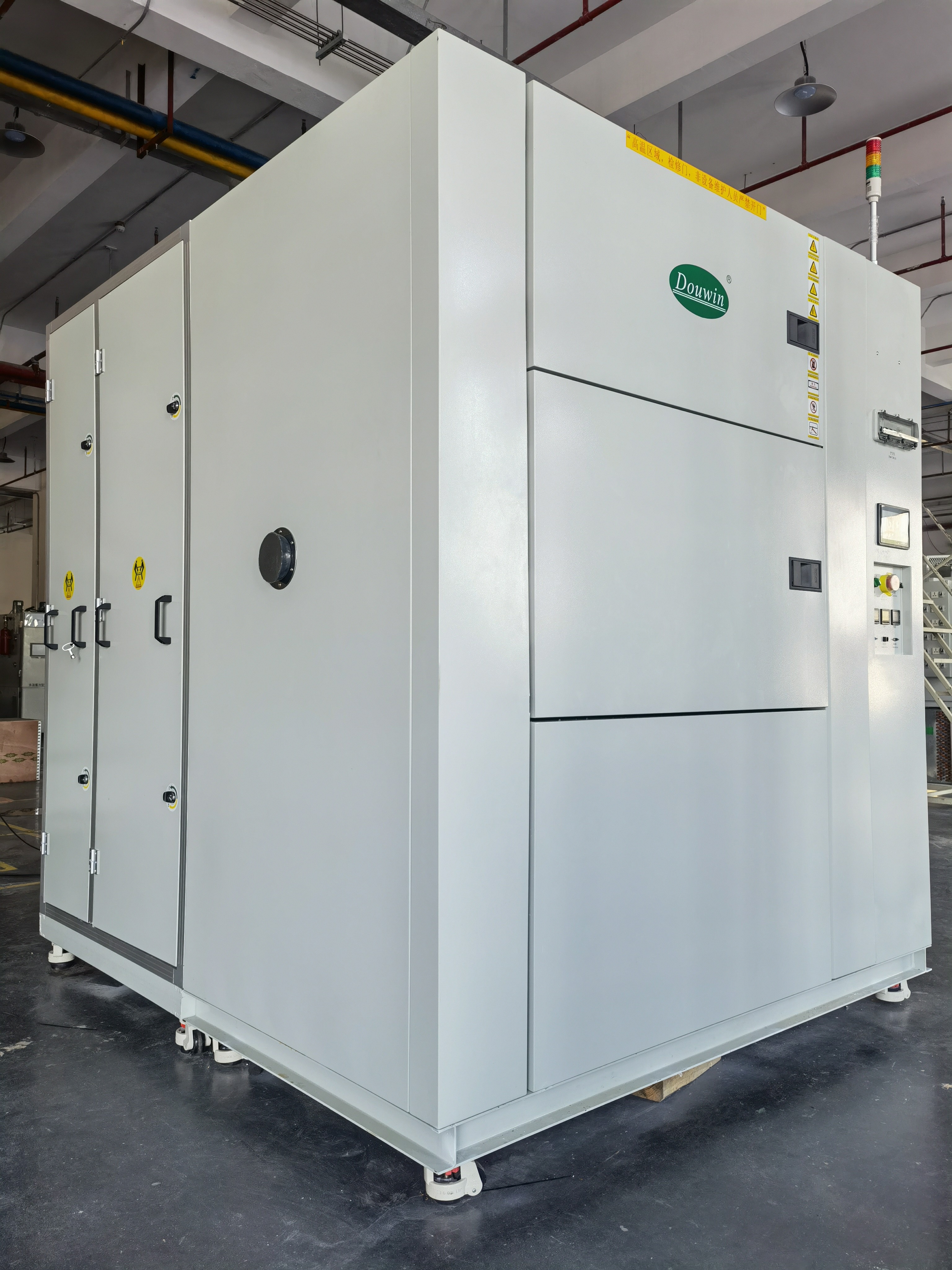 High Accuracy Thermal Shock Test Chamber Rapid Recovery Environment Test Equipment