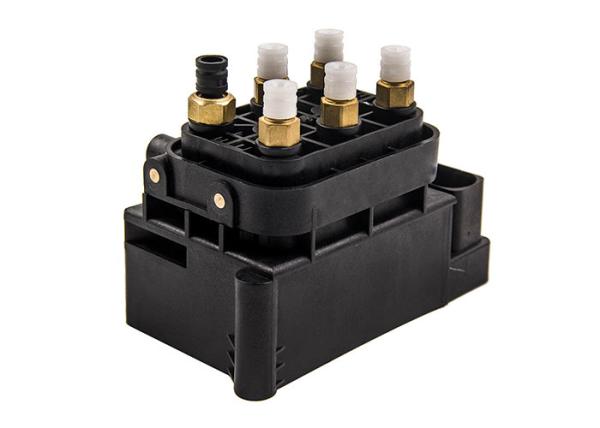 Automotive Air Suspension Valve Block For Mercedes Benz W164 W221 W251 W212