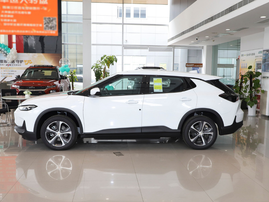 Electric Chevrolet MENLO 2022 Xinghe Version 518KM Compact Car