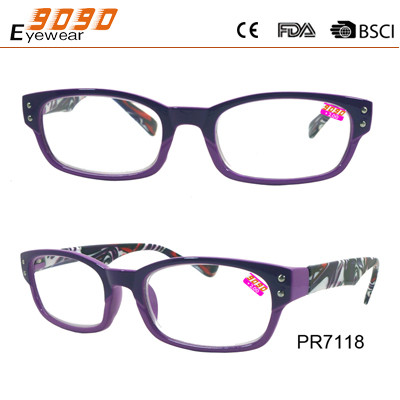 Hot sale style of reading glasses with plastic frame ,printe the patterns
