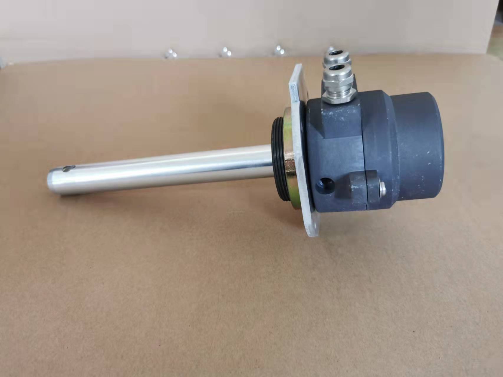Customized Bulk Trailer Parts Overflow Sensor For Tank Truck
