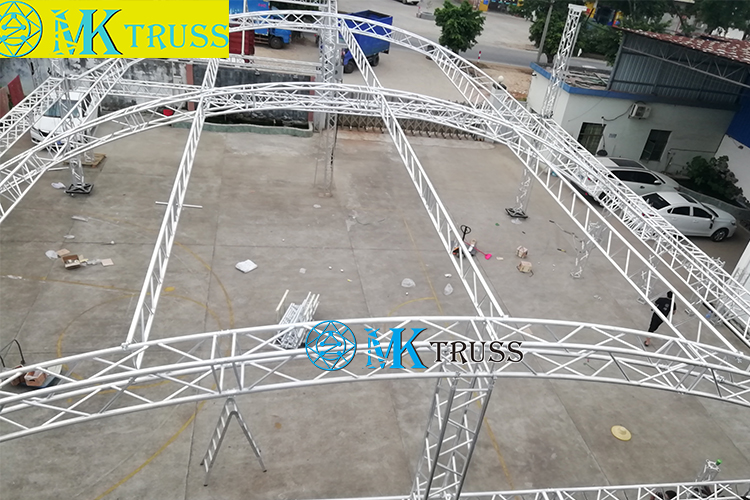 Customizable Design F34 Aluminum Stage Square Spigot Truss Totem for Moving Head Stand
