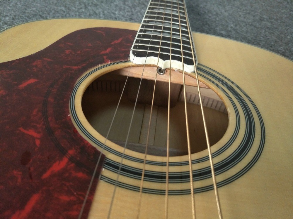 Left hand Acoustic Guitar 43 inches SJ200 Maple Acoustic Guitar Back / Side Tiger Stripes